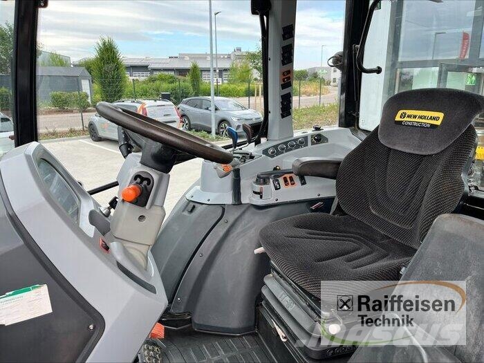 Valtra A104 Tractores