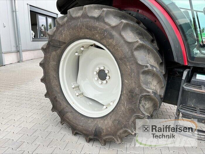 Valtra A104 Tractores