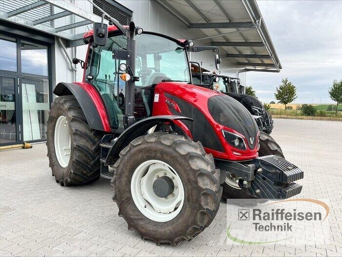 Valtra A104 Tractores