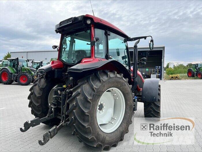Valtra A104 Tractores