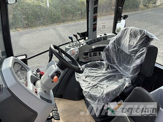 Valtra A105 Трактори