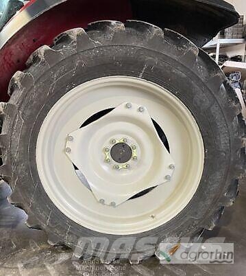 Valtra A95 Tractoare