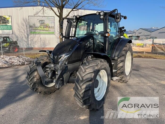 Valtra G 135 A Traktori