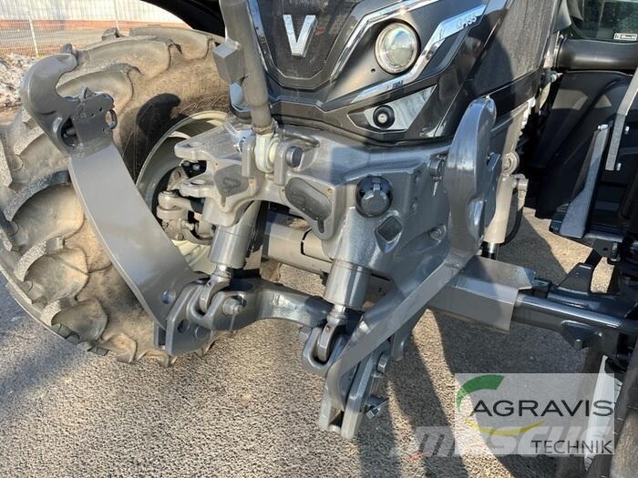 Valtra G 135 A Traktori