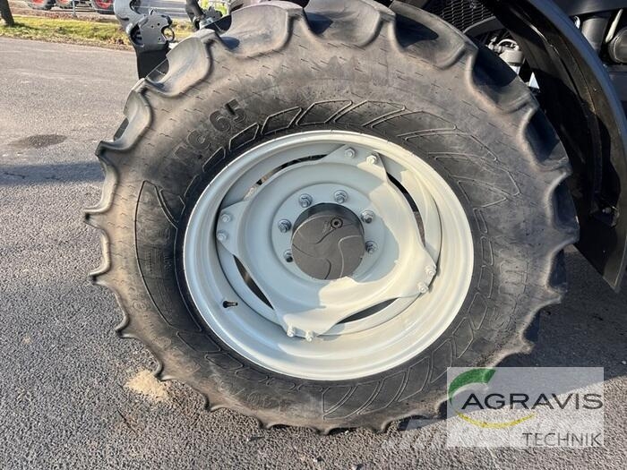 Valtra G 135 A Traktori