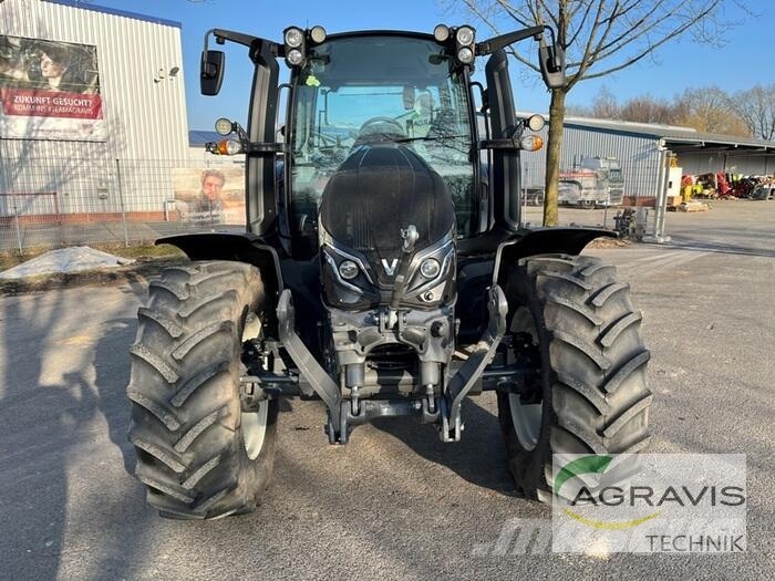 Valtra G 135 A Traktori