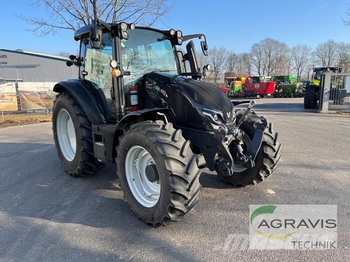 Valtra G 135 A Traktori