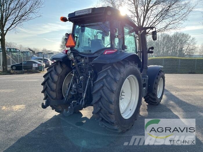 Valtra G 135 A Traktori