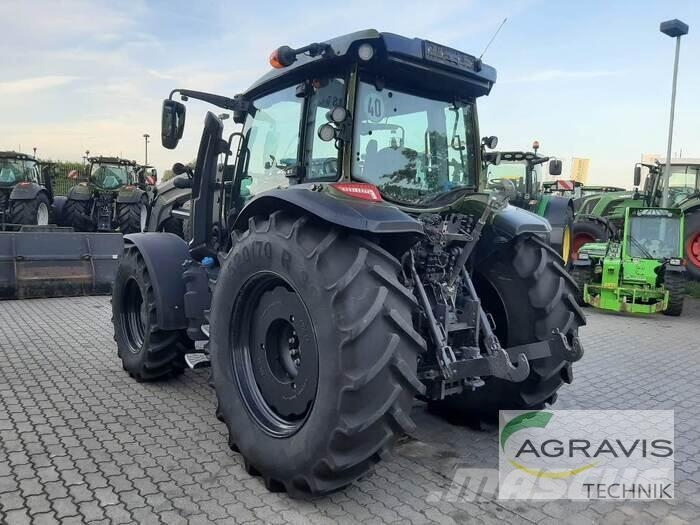 Valtra G 135 A Trattori