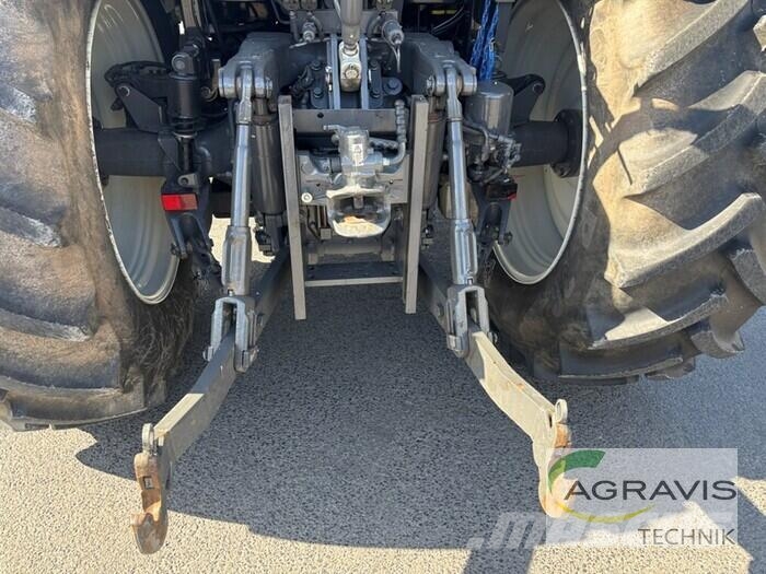 Valtra G 135 A 1B9 الجرارات