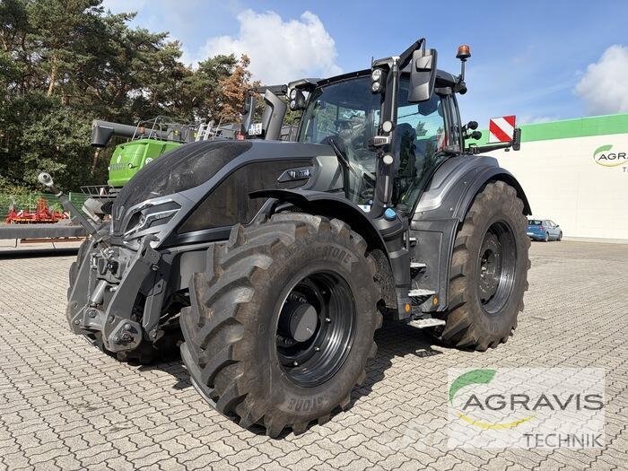 Valtra Q 245 1A9 Traktorji