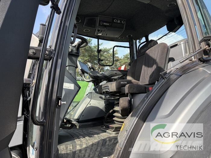 Valtra Q 245 1A9 Traktorji