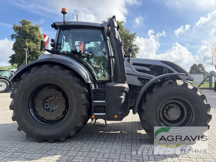 Valtra Q 245 1A9 Traktorji