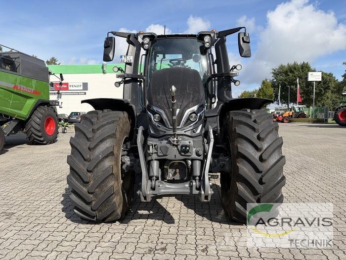 Valtra Q 245 1A9 Traktorji