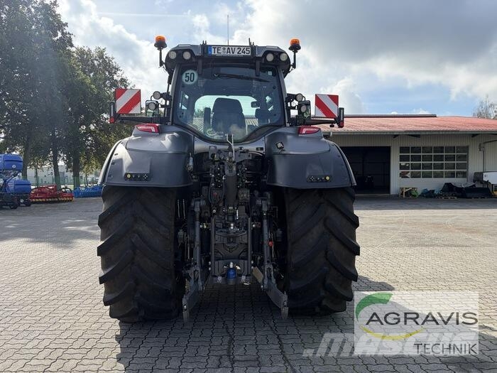 Valtra Q 245 1A9 Traktorji