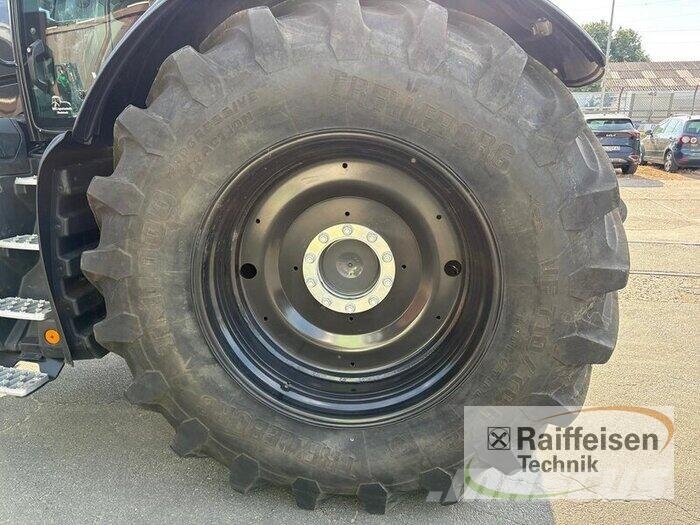 Valtra Q 285 Unlimited Traktorji