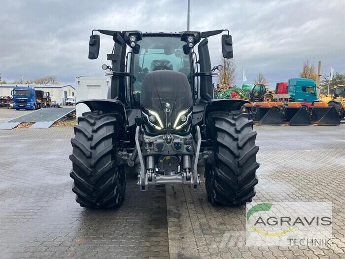Valtra Q 305 1A9 Traktorok