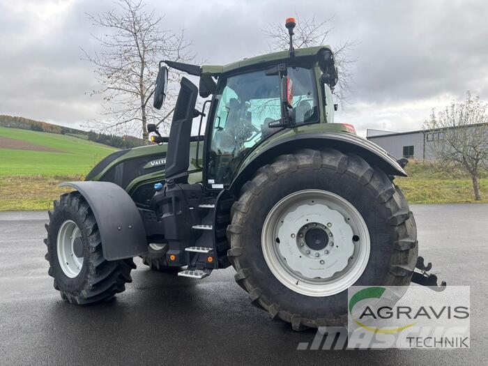 Valtra Q 305 1A9 Traktoren
