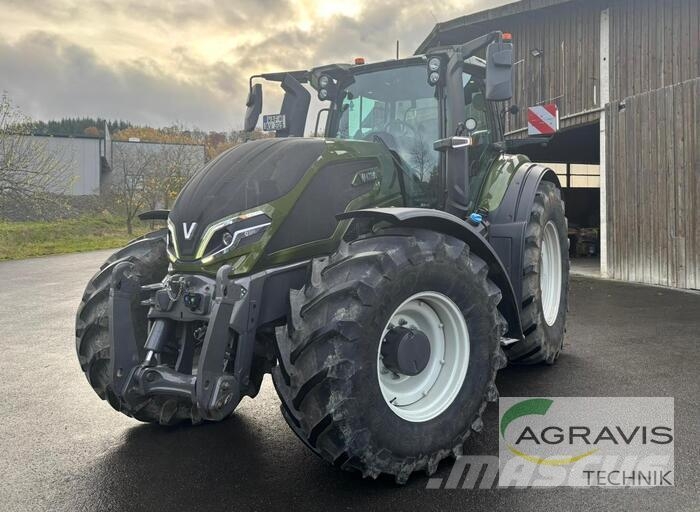 Valtra Q 305 1A9 Traktoren