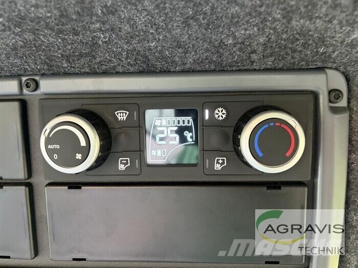 Valtra Q 305 1A9 Tractoren