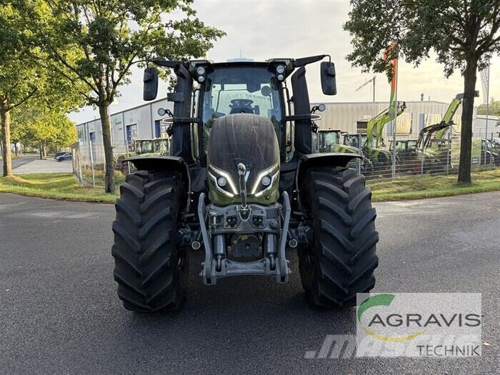 Valtra Q 305 1A9 Tractoren