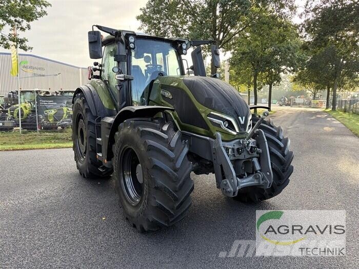 Valtra Q 305 1A9 Tractoren