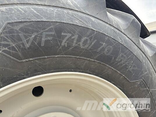 Valtra Q285 Трактори