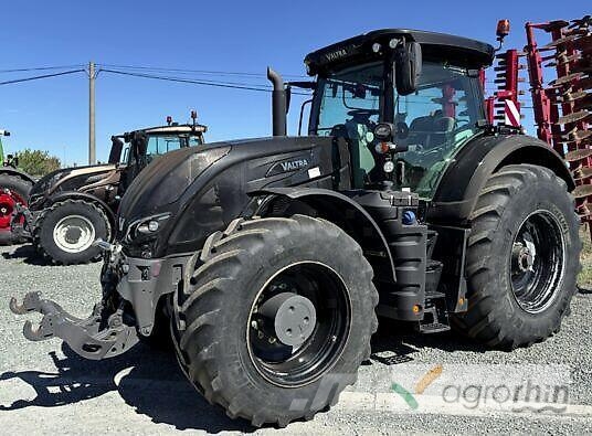 Valtra S294 Трактори