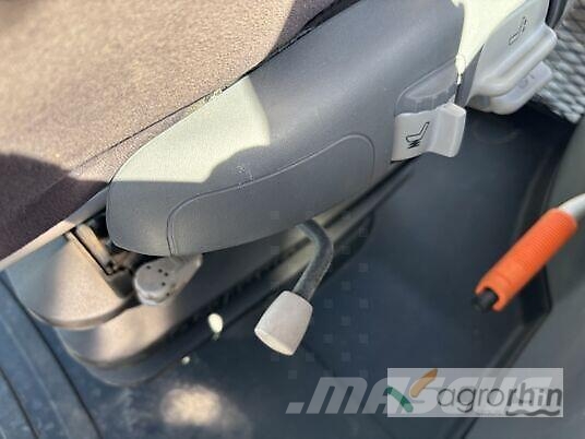 Valtra S294 Трактори