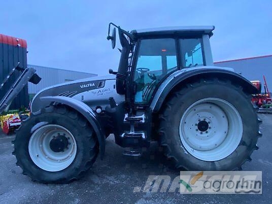 Valtra T172 HITECH Tractoare