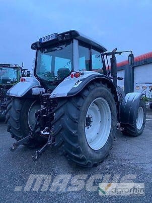 Valtra T172 HITECH Tractoare
