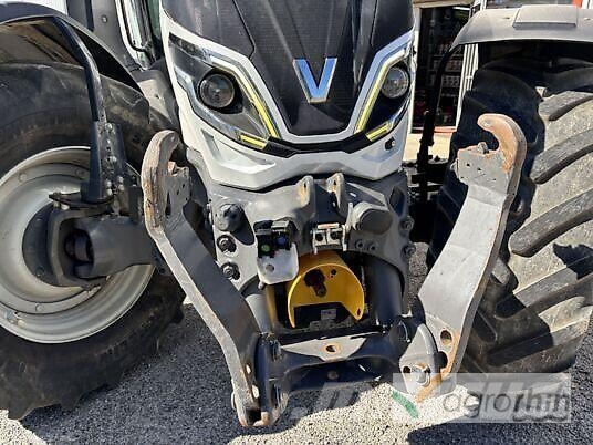 Valtra T195 Active Трактори