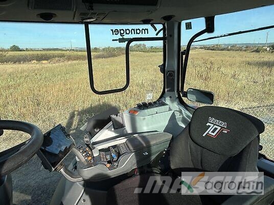 Valtra T215 VERSU Трактори