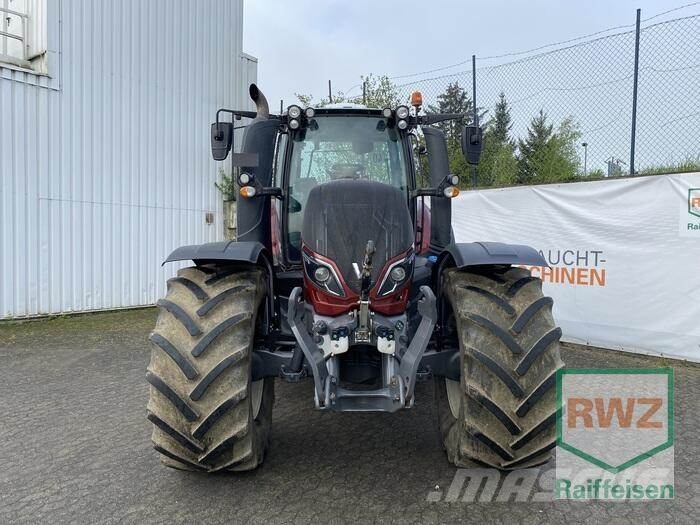 Valtra T234 V Smart Touch Traktori