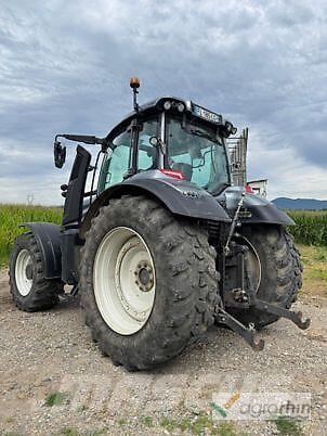 Valtra T234 VERSU Traktori