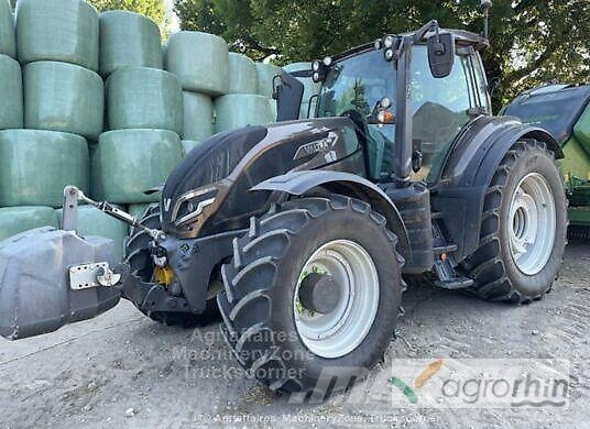 Valtra T235 Trattori