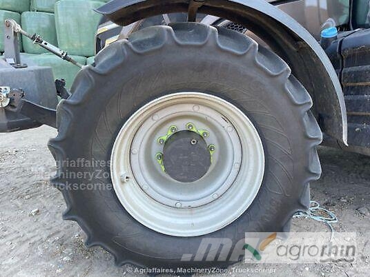 Valtra T235 Trattori