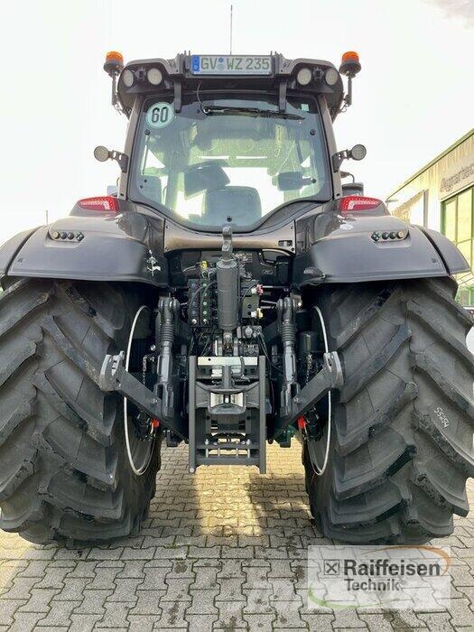 Valtra T235D Vorführmaschine Traktory