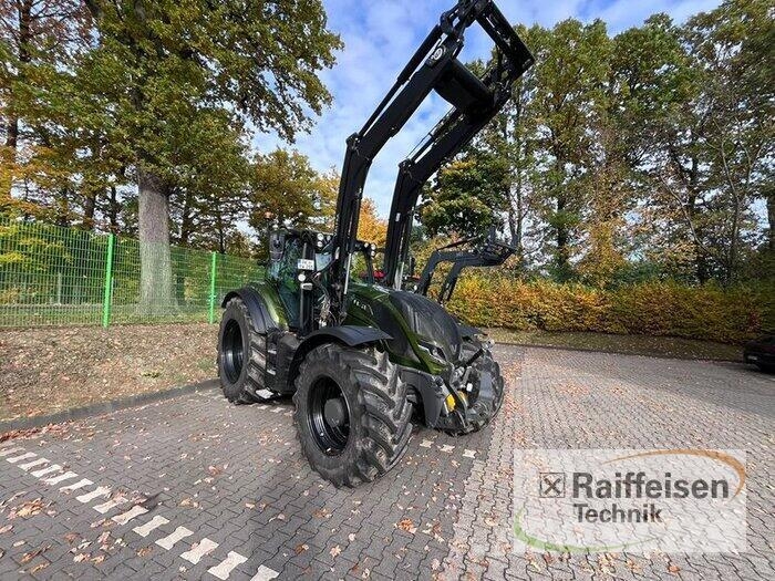 Valtra T255V 2A1 Traktorok