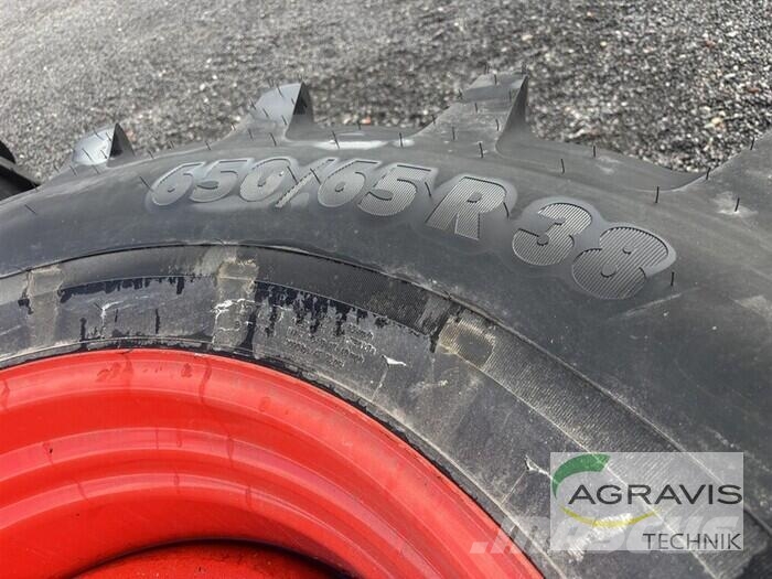 Vredestein 650/65 R38 TRAXION タイヤ、ホイル、リム