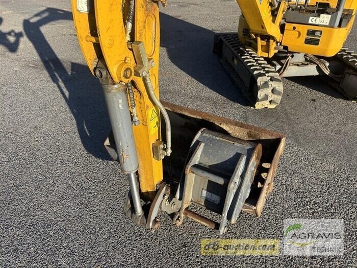XCMG XE15E Bagri na kolesih