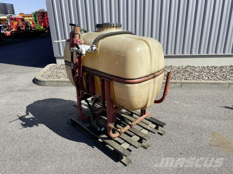  400 LITER SPRITZENBEHÄLTER ماكينات وملحقات تسميد أخرى