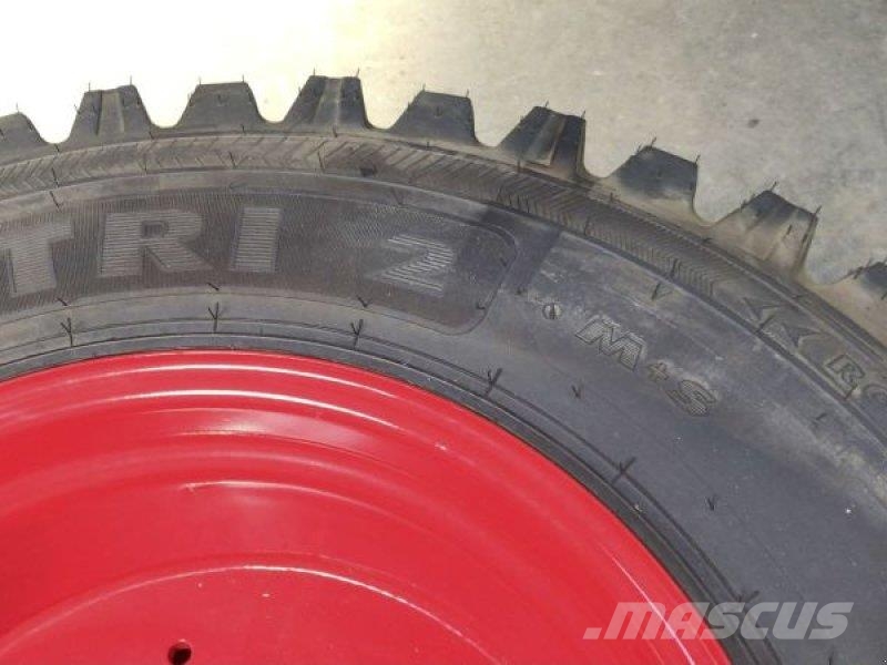 480/80R34 + 460/65 R24 NOKIAN Tyres, wheels and rims