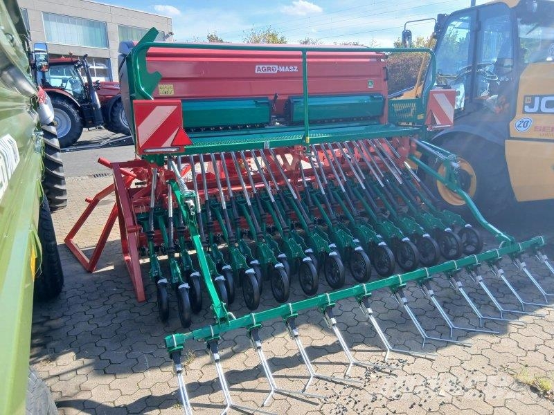 Agro-Masz ANA 30 + SN 301 - 24 Reihen Комбинирани редосеялки