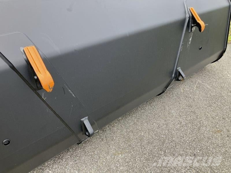 Ålö 11255514Q GM 245 EURO ملحقات أمامية للوادر