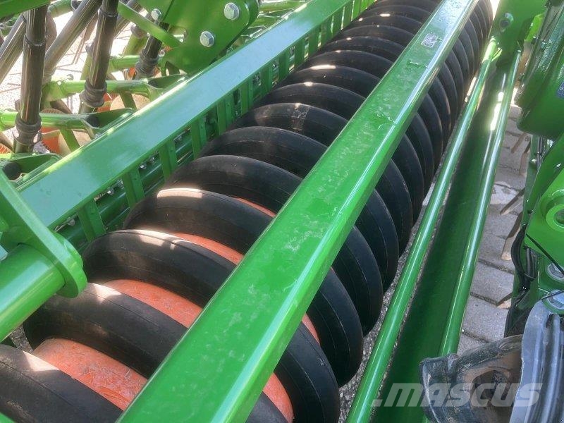 Amazone Cataya KE 3002 + Cataya 3000 spezial Semoir combiné