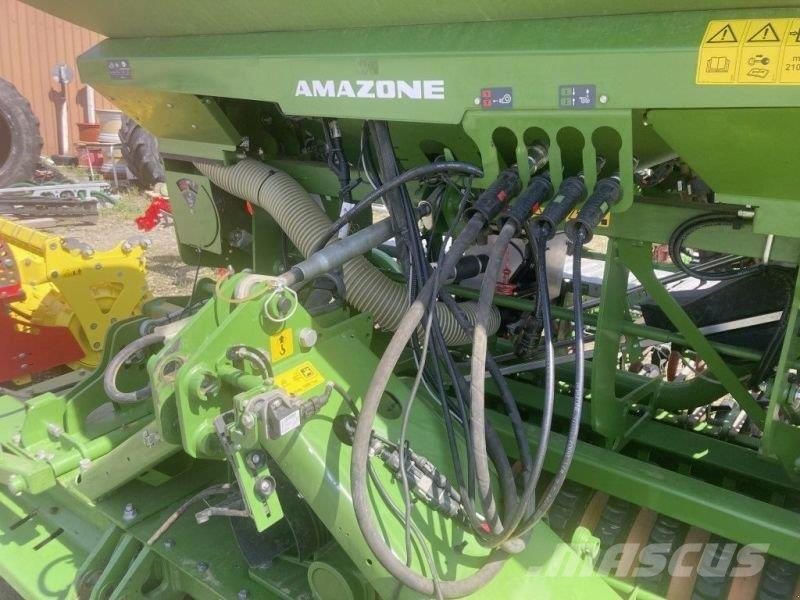 Amazone CENTAYA SUPER 3000 KG 3001 SP مثاقيب مدمجة