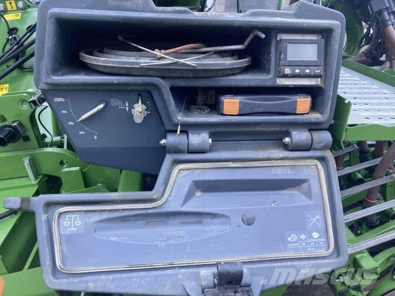 Amazone CENTAYA SUPER 3000 KG 3001 SP مثاقيب مدمجة
