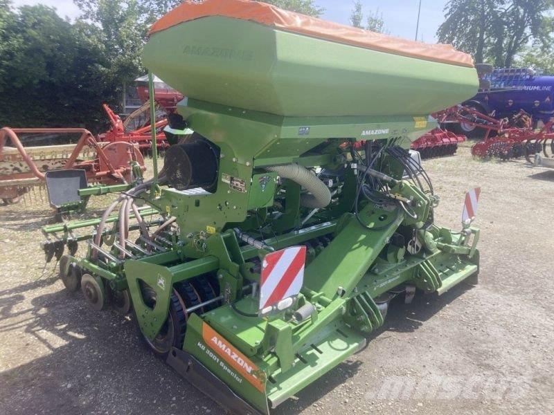Amazone CENTAYA SUPER 3000 KG 3001 SP مثاقيب مدمجة