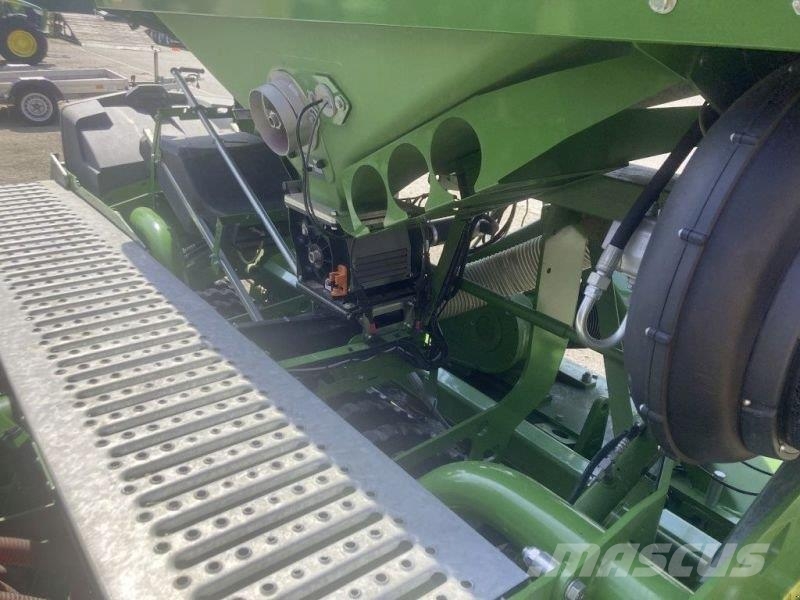 Amazone CENTAYA SUPER 3000 KG 3001 SP مثاقيب مدمجة